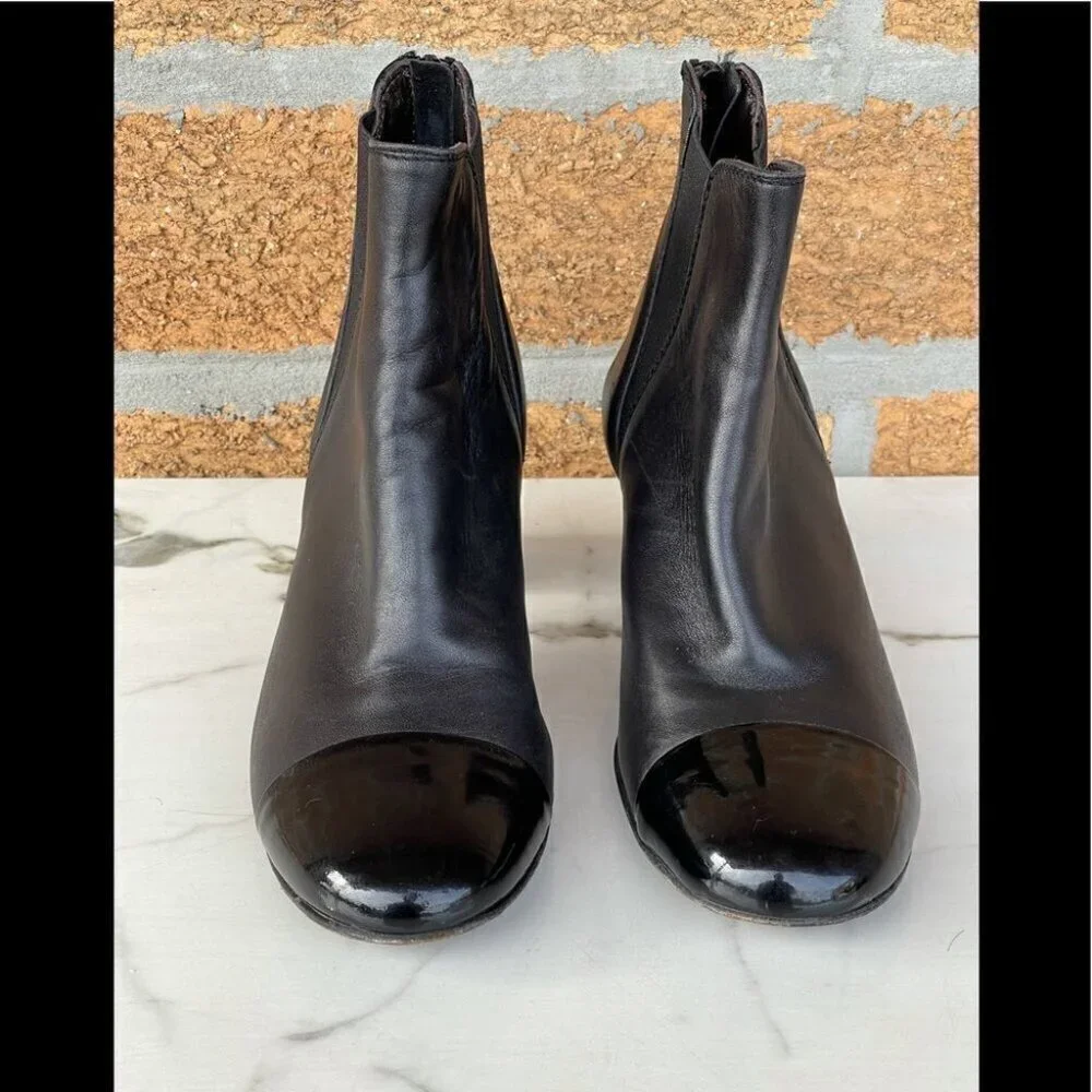 AGL Black Leather Cap Toe Booties 36